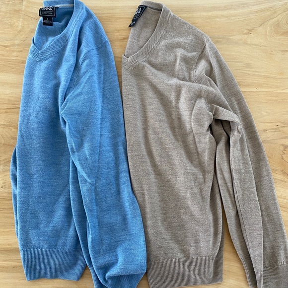 Pair of Joseph A Bank Traveler sweater size small - Picture 1 of 4